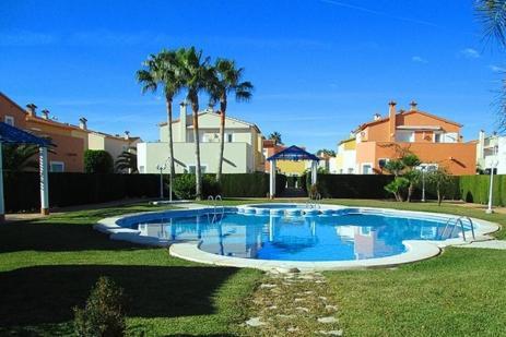 House With Garden At Oliva Nova Golf & Beach Resort Les Deveses Exterior photo
